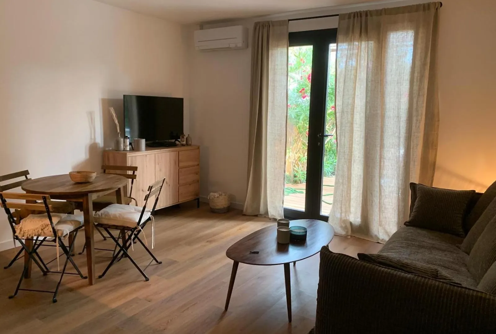Petite Maison Cocooning A Bormes Les Mimosas 0*, Bormes-les-Mimosas France